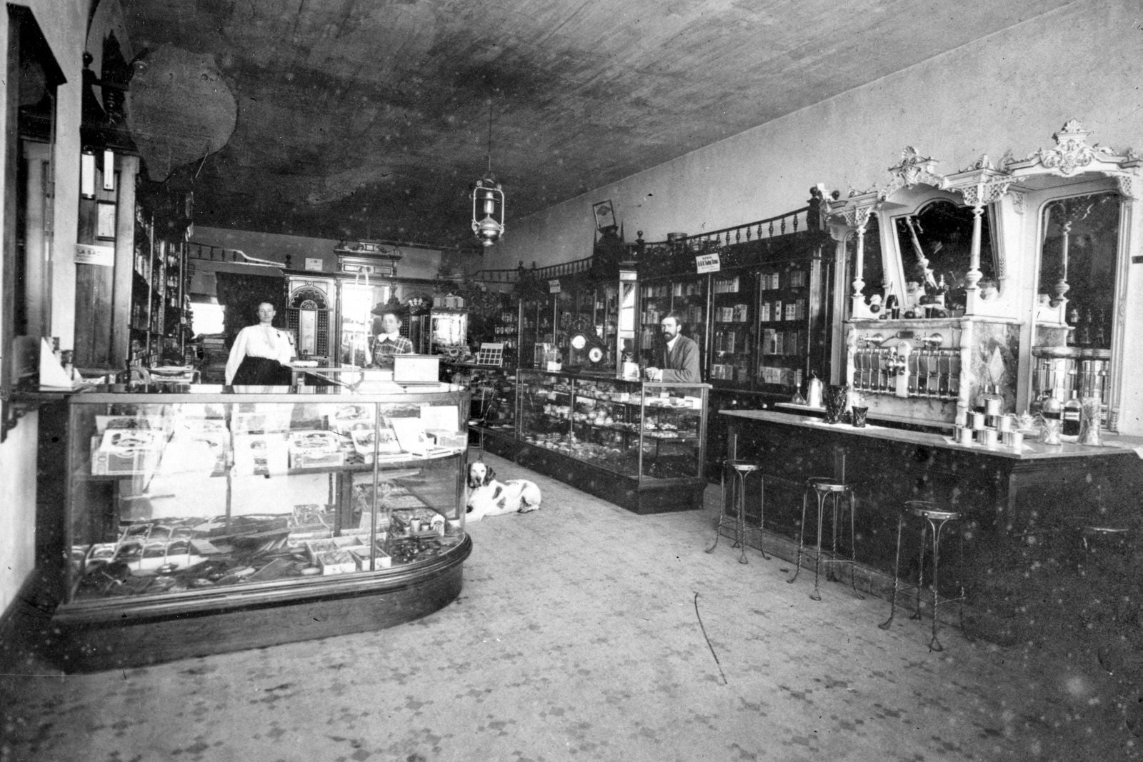 Meridian Stores - Dr & Mrs Neal Drug Store